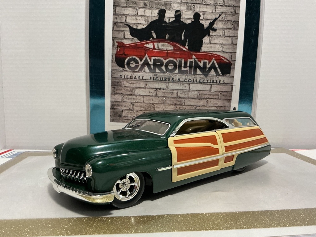 1/18: HOT WHEELS CUSTOM MERC WOODY GREEN