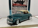 1/18: ROAD SIGNATURE 1948 FORD CONVERTIBLE GREEN ON BROWN