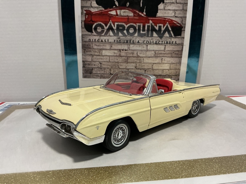 1/18: ANSON 1963 FORD THUNDERBIRD *BROKE MIRROR/NO ANTENNA*