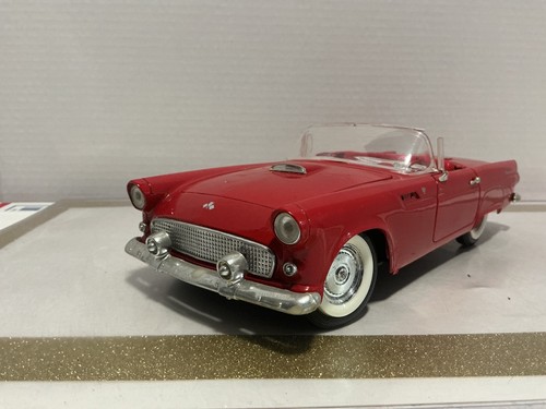 [111006] 1/18 REVELL 1956 FORD THUNDERBIRD RED ON WHITE [JUNKYARD PARTS CAR]