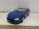 1/18 MAISTO JAGUAR XK8 BLUE ON GREY