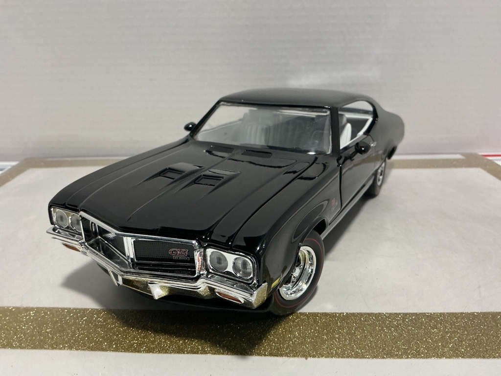 [111316] 1/18 ERL 1970 BUICK GSX  BLACK ON WHITE
