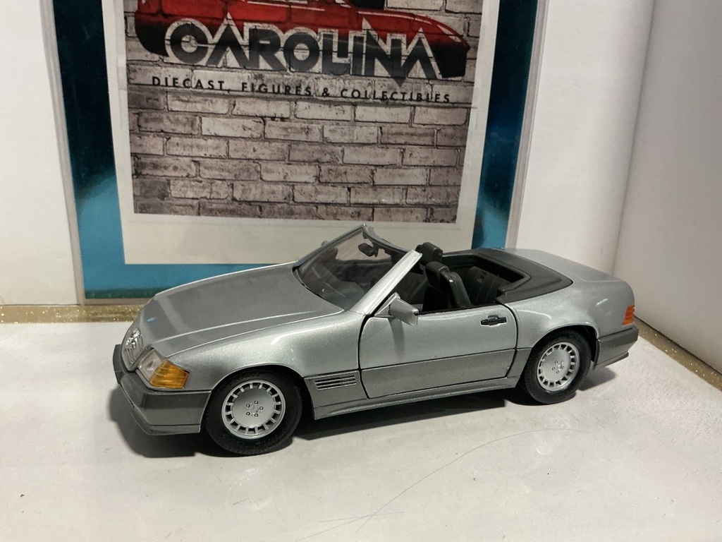 1:18 MAISTO 1989 MERCEDES 500SC GREY ON GREY
