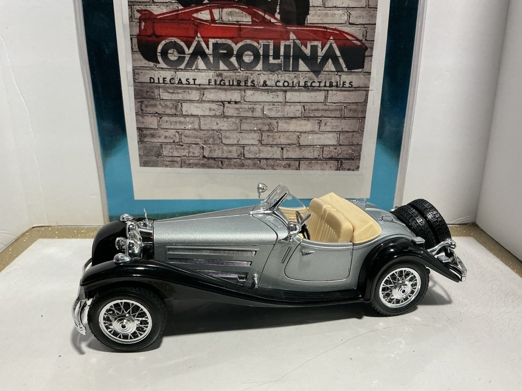 [110823] 1:18 BURAGO ITALY 1936 MERCEDES  500K BLACK/SILVER ON TAN