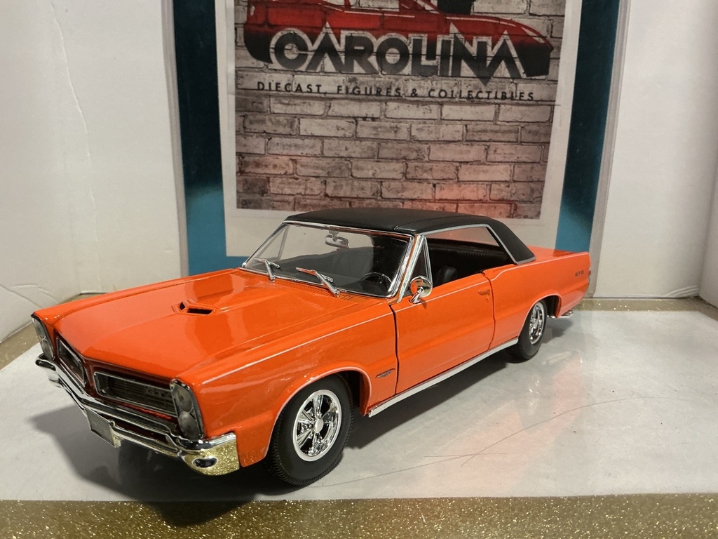 [110827] 1:18 MAISTO 1965 PONTIAC GTO ORANGE ON BLACK