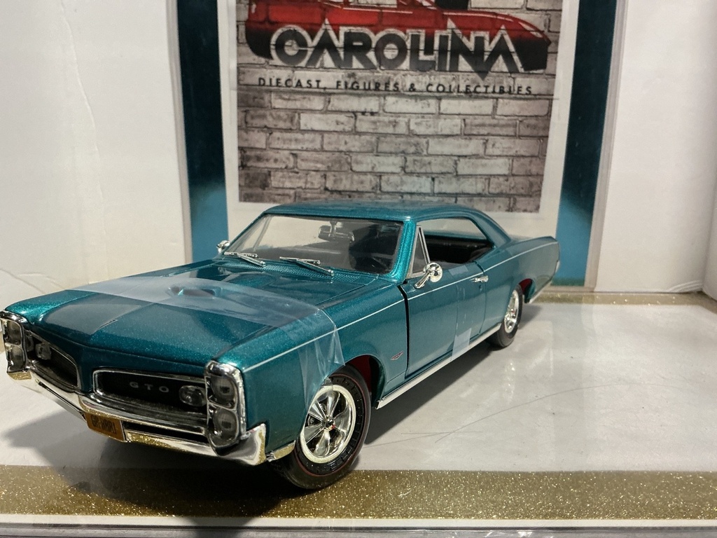 1:18 ERTZ PNTIAC GTO BLUE/GREEN ON BLACK