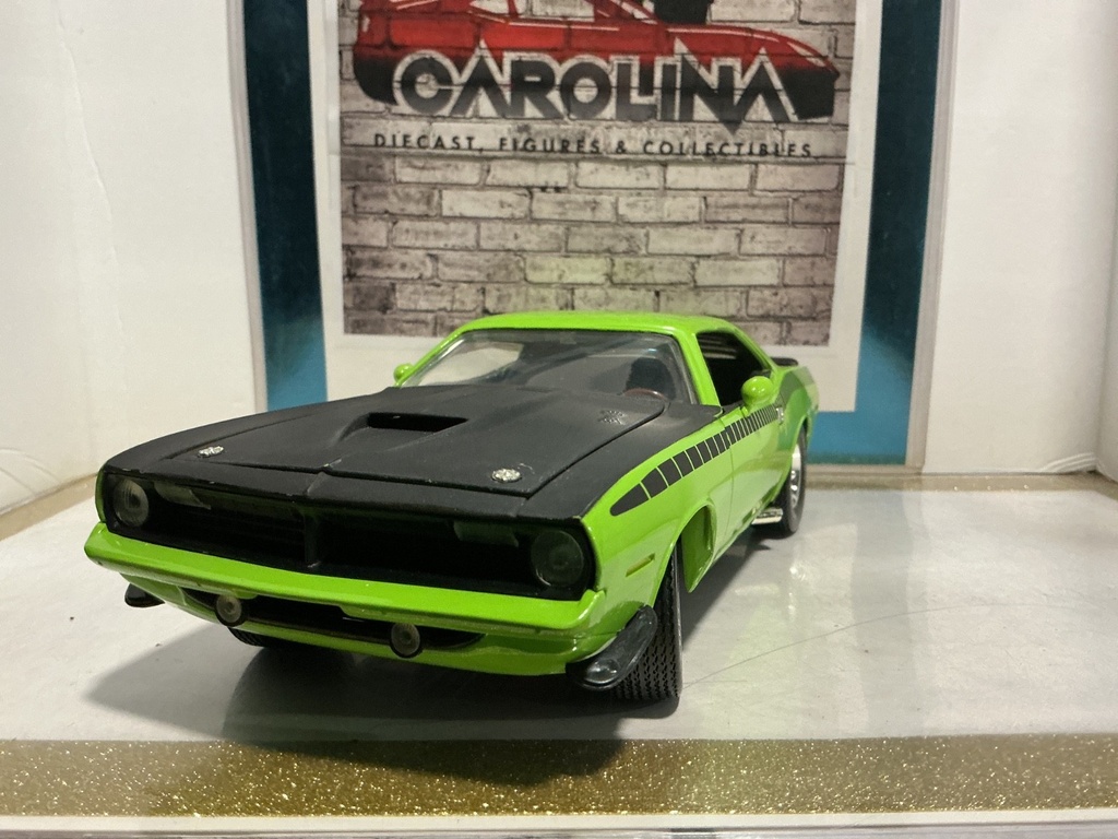 [110839] 1:18 ERTZ 1970 CUDA LIME ON BLACK
