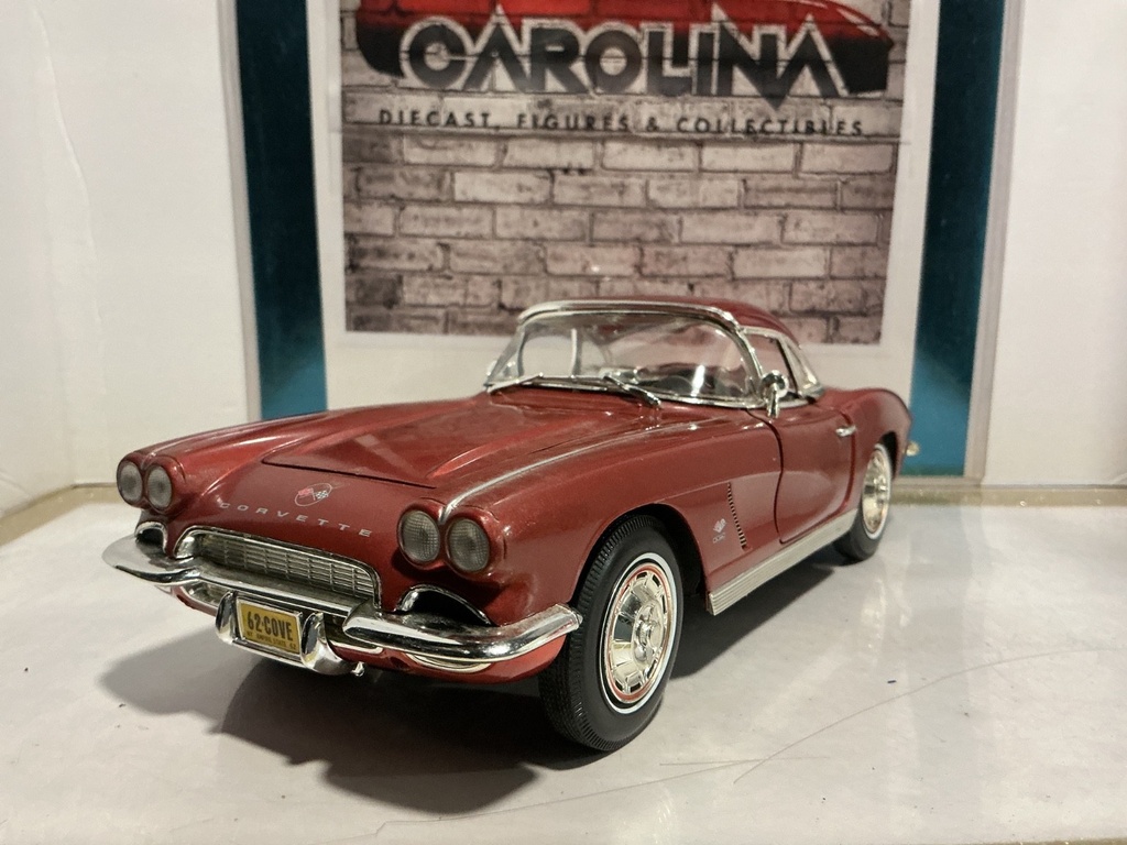 1:18 ERTL 1962 CORVETTE BONZE ON GREY