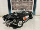 1:18 ROAD LEGENDS 1957 CORVETTE GASSER BLACK ON CREAM