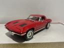 1:18 ERTZ 1967 CORVETTE RED ON RED