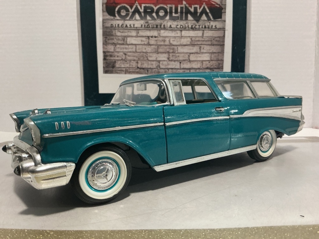 1:18 ROAD TOUGH 1957 NOMAD BLUE ON TAN [MISSING TIRE] [NO BOX]