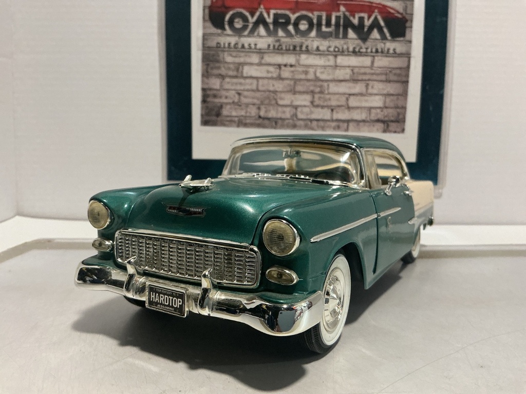 [110906] 1:18 ERTL 1955 CHEVY BEL AIR GREEN / TAN [NO BOX]