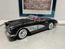 1:18 MOTORMAX 1958 CORVETTE [BROKEN ANTENNA / DRIVER SIDE DOOR ISSUE]  [NO BOX]