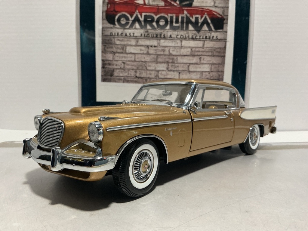 1:18 MOTORMAX 1958 STUDEBAKER NO GAS COVER  [NO BOX]