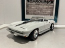 1:18 ERTL 1967 CORVETTE WHITE ON BLACK [ANTENNA BENT] [NO BOX]