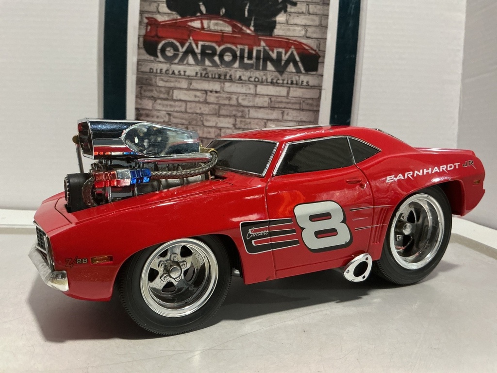 1:18 MUSCLE MACHINE CAMARO DALE EARNHARDT JR. [SCUFFS ON HOOD] [NO BOX]