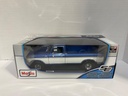 1:18 MAISTO 1979 FORD F150 PICK-UP BLUE WITH WHITE STRIPES