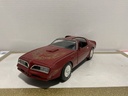 1:18 ERTL 1977 FIREBIRD BURGUNDY ON BLACK [PAINT BUBBLES] [NO BOX] (HOOD BROKEN)