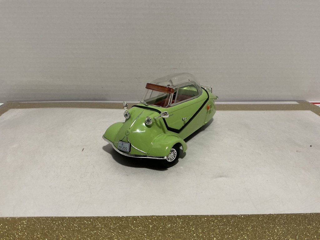 1:18 REVELL MESSERSCHMITT KR200 GREEN  [NO BOX]
