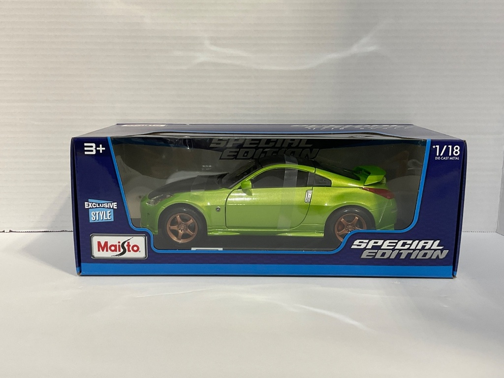 1:18 MAISTO NISSAN 350Z NISMO CUSTOM GREEN AND BLACK !!