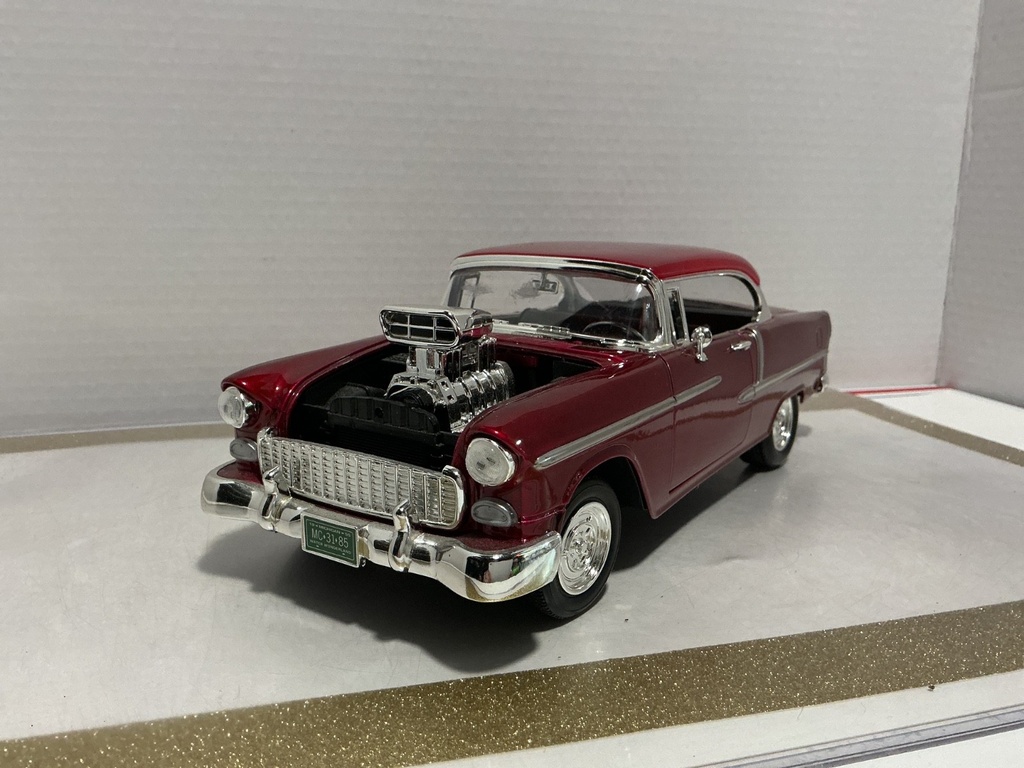1:18 MOTORMAX 1955 CHEVY BEL AIR [NO HOOD / PERMANENT STAINS]  [NO BOX]
