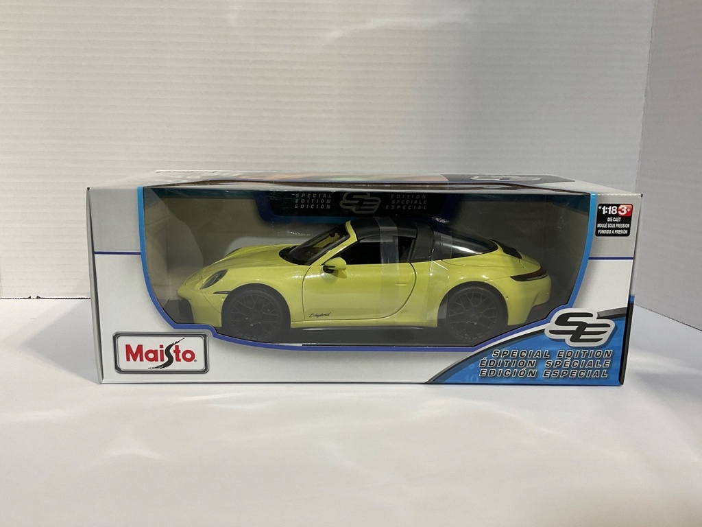1:18 MAISTO PORSCHE 911 TARGA 4 GTS YELLOW !