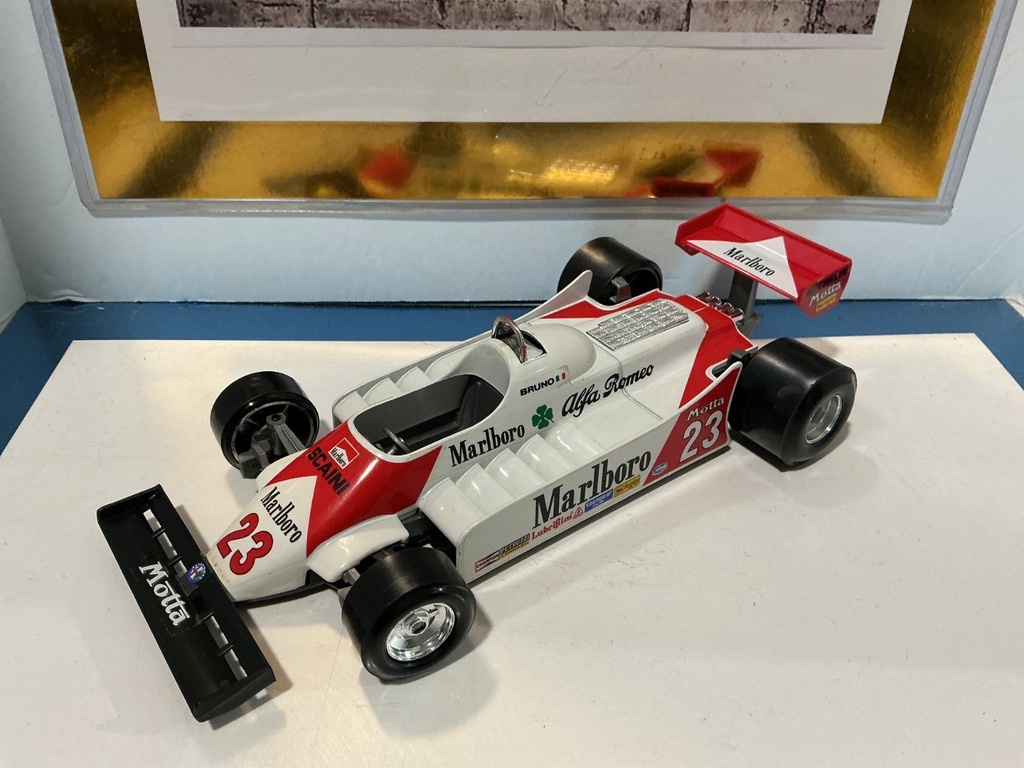 [004905] BURAGO 1:25  MADE IN ITALY ALFA ROMEO Marlboro #23