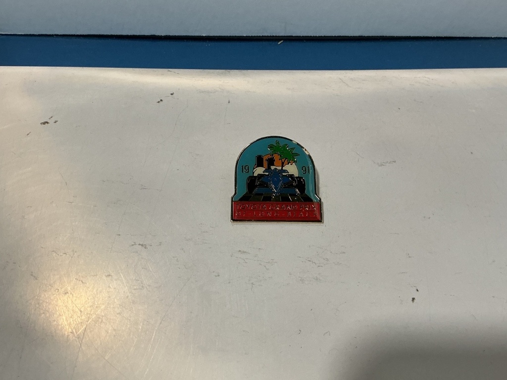 [003874] Vintage Formula 1 , Nascar , Rally Car and Road Racing Shirt Jacket Pin