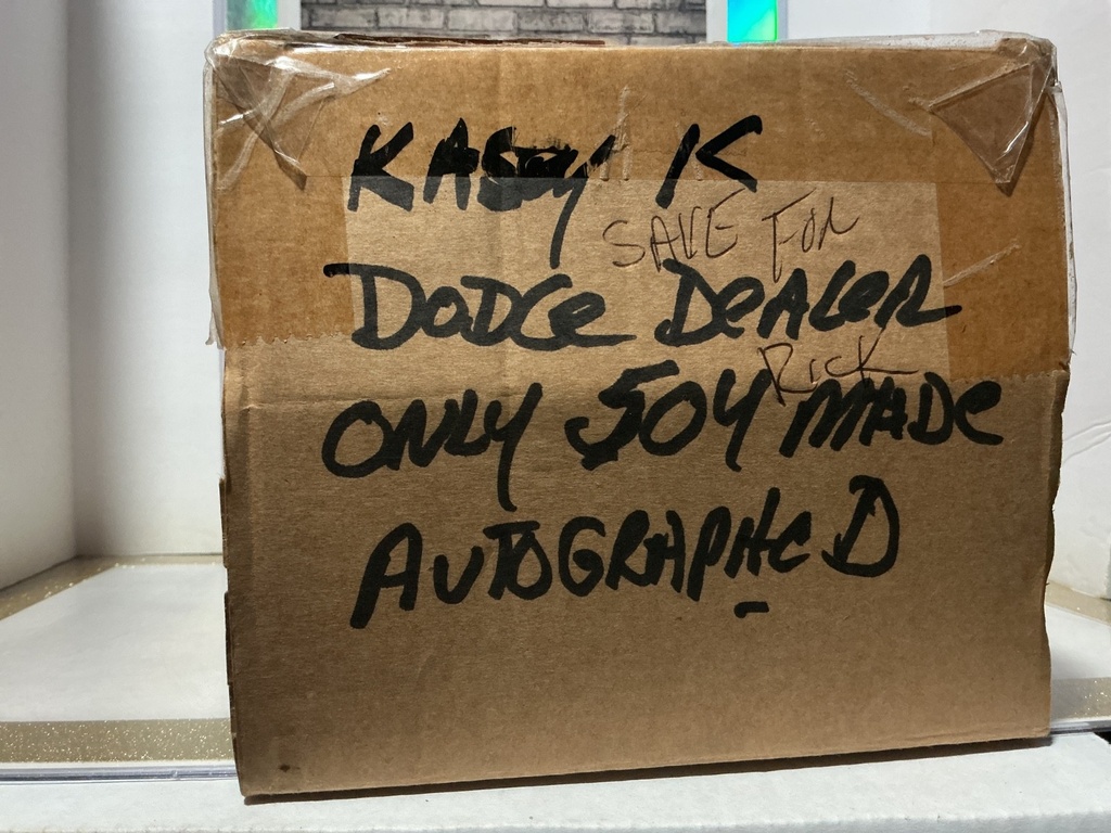 ACTION - KASEY KAHNE #9 DODGE DEALERS 2005 CHARGER - 1 OF 504 AUTOGRAPHED