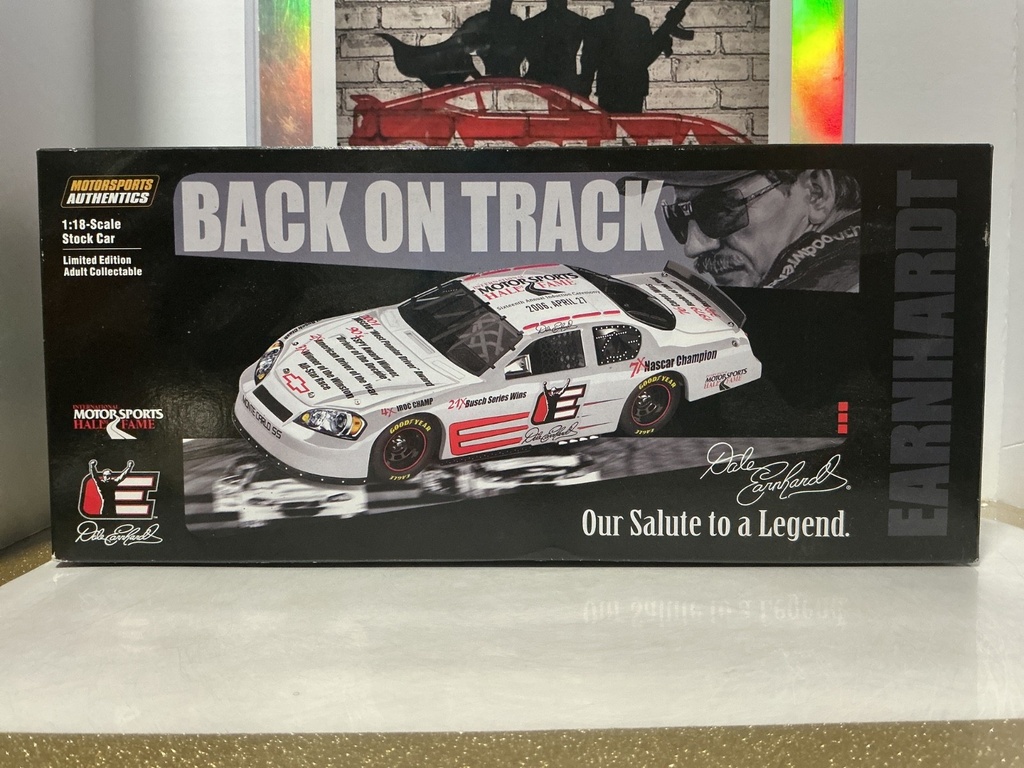 MOTORSPORTS AUTHENTICS  - BACK ON TRACK - DALE EARNHARDT