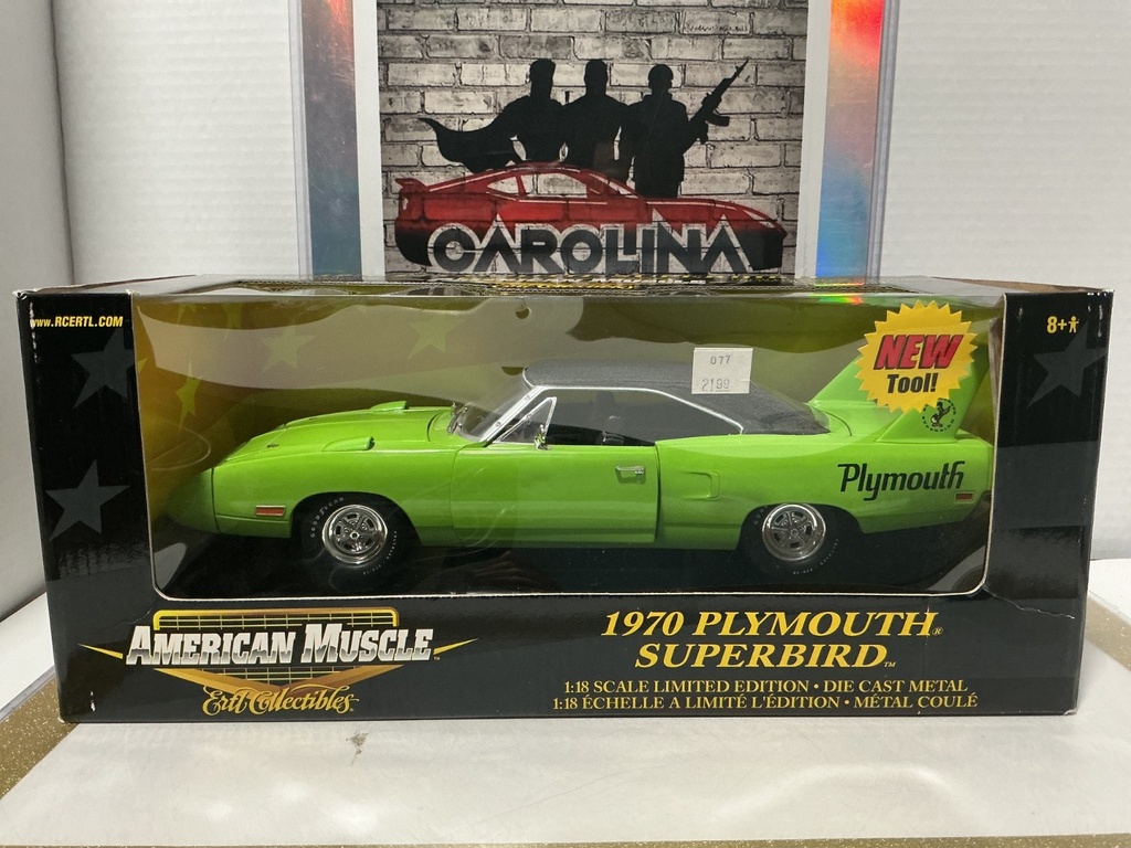 1:18 ERTL / AMERICAN MUSCLE 1970 PLYMOUTH SUPERBIRD [DOOR NEEDS FIXING]