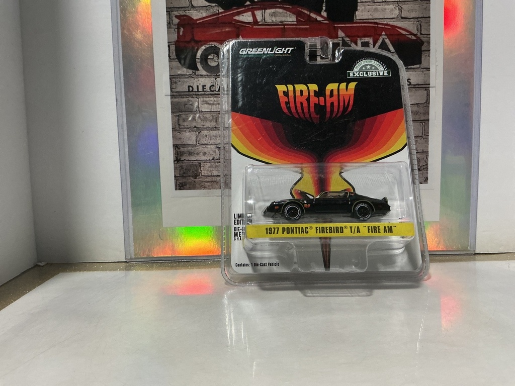[101633] 1/64 GREENLIGHT - 1977 PONTIAC FIREBIRD T/A “FIRE-AM”