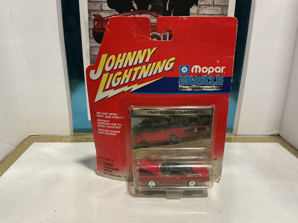 [007161] 1:64 JOHNNY LIGHTNING COLLECTION- 1969 DODGE CHARGER