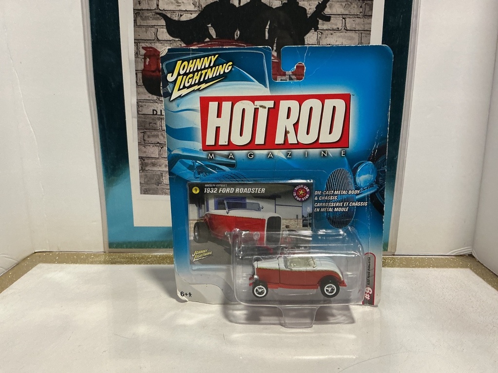[007158] 1:64 JOHNNY LIGHTNING COLLECTION- 1932 FORD ROADSTER
