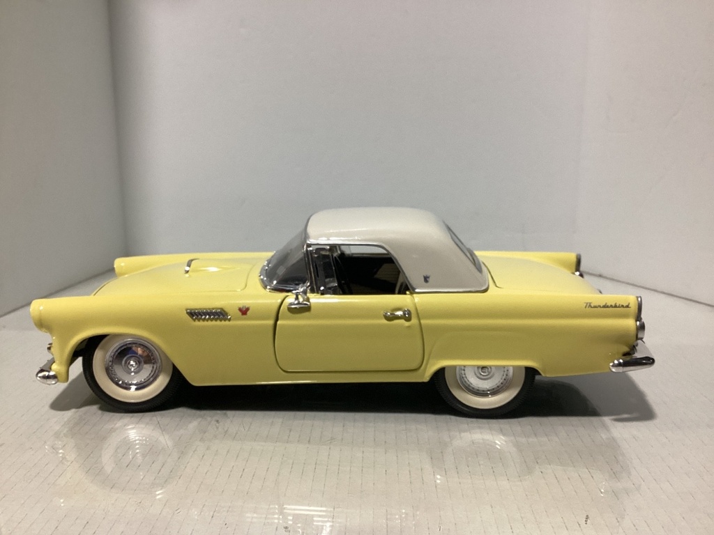 1:18 Road Legends 1955 Thunderbird Yellow on Yellow