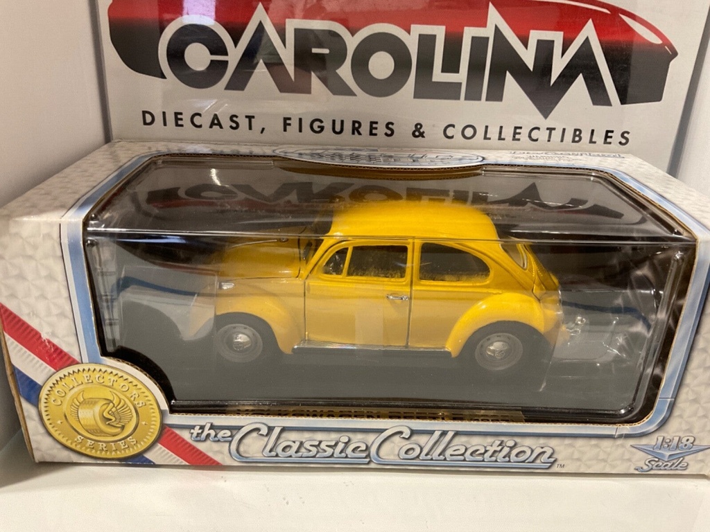 1:18 CLASSIC COLLECTION 1967 VOLKSWAGON BEETLE PLASTIC HAS SCRATCHES CDF 7756