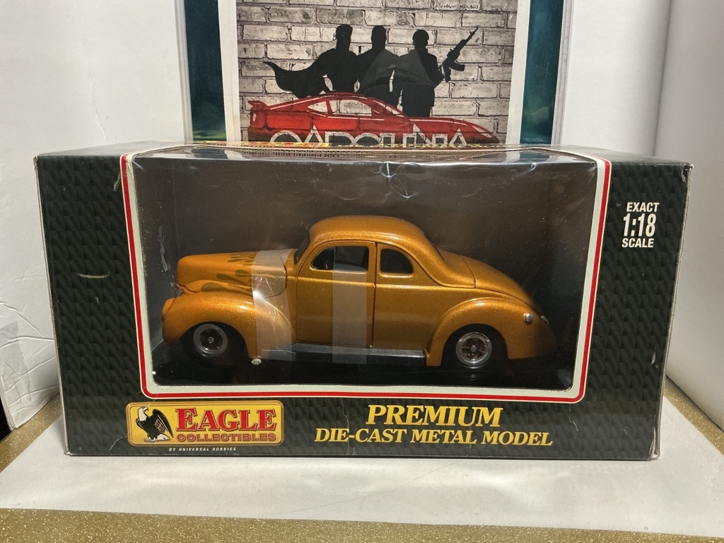 1:18 EAGLE COLLECTIBLES - 1940 FORD DELUXE COUPE