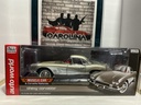 1:18 AUTO WORLD- 1961 CHEVY CORVETTE