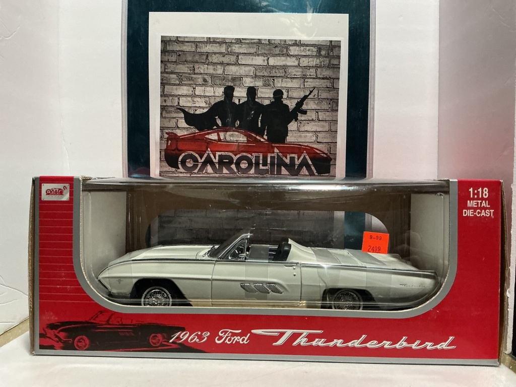 1:18 ANSON- 1963 FORD THUNDERBIRD