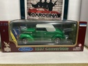 1:18 ROAD LEGENDS - 1937 CONVERTIBLE [GREEN]
