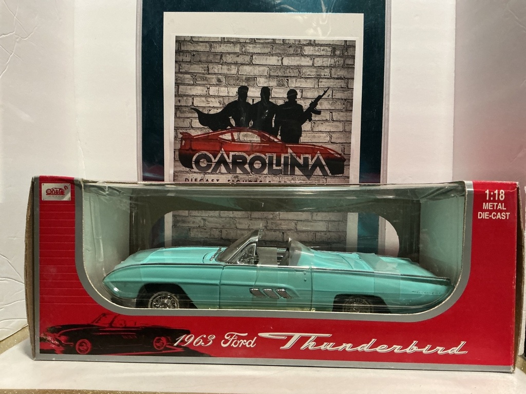 1:18 ANSON- 1963 FORD THUNDERBIRD