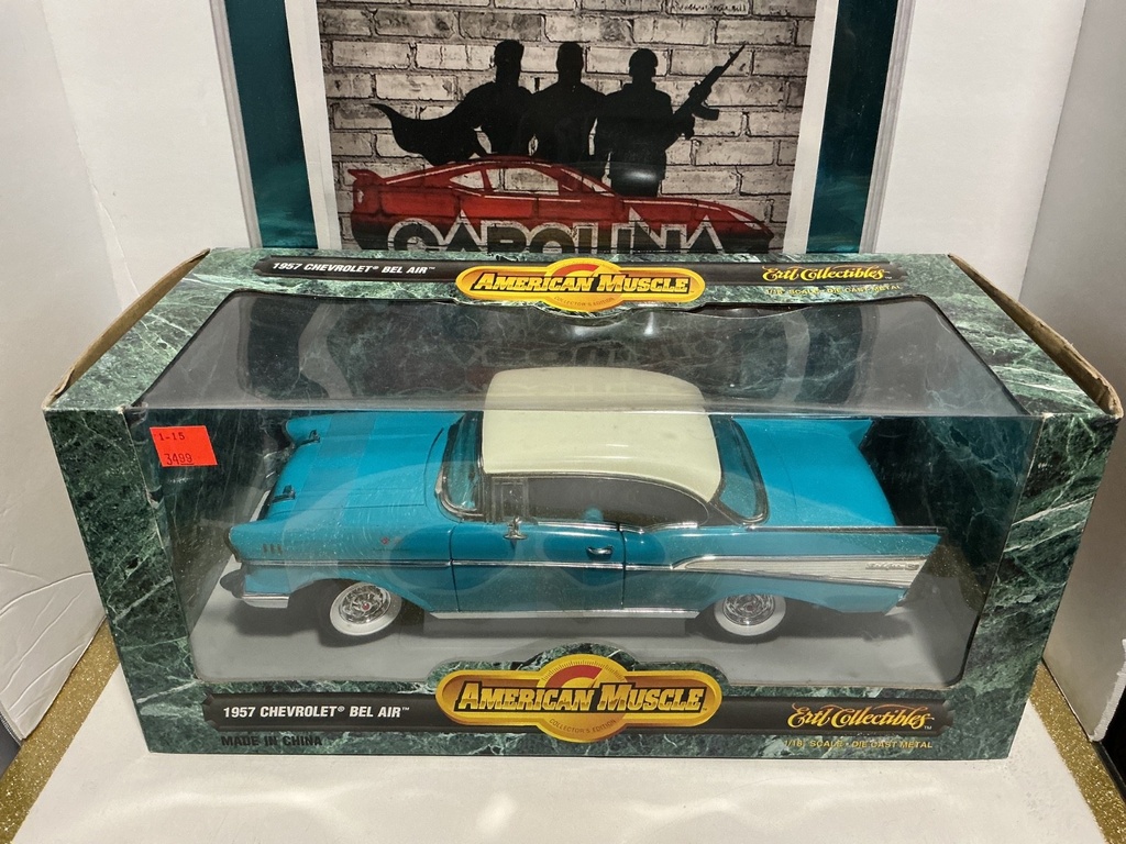 [008373] 1:18 ERL/AMERICAN MUSCLE - 1957 CHEVROLET BEL AIR [BLUE] DAMAGED BOX
