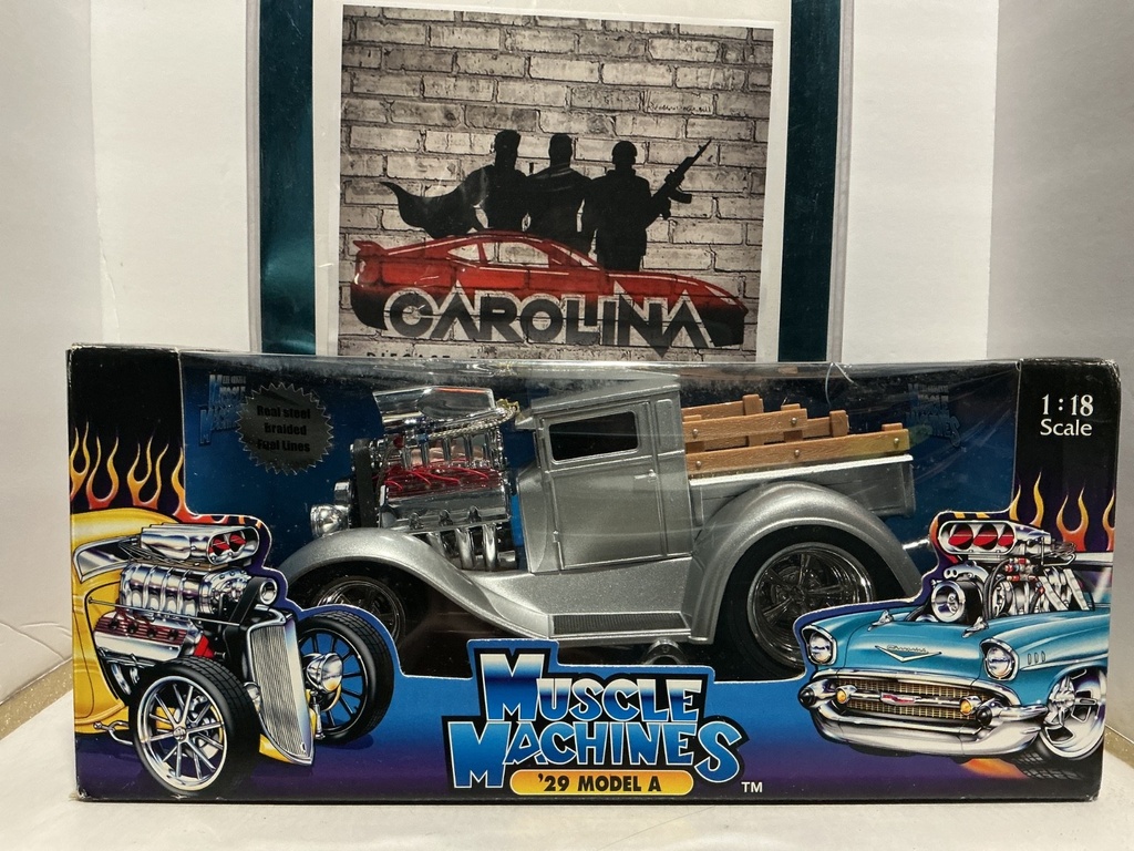 1:18 MUSCLE MACHINES- ‘29 MODEL A