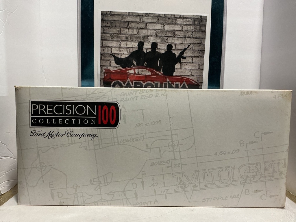 1:18 PRECISION COLLECTION 100- THE LEGENDARY 1964 1/2 FORD MUSTANG CONVERTIBLE