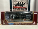 1:18 ROAD LEGENDS - FORD 1932 3-WINDOW [SCUFF MARKS ON PLASTIC]
