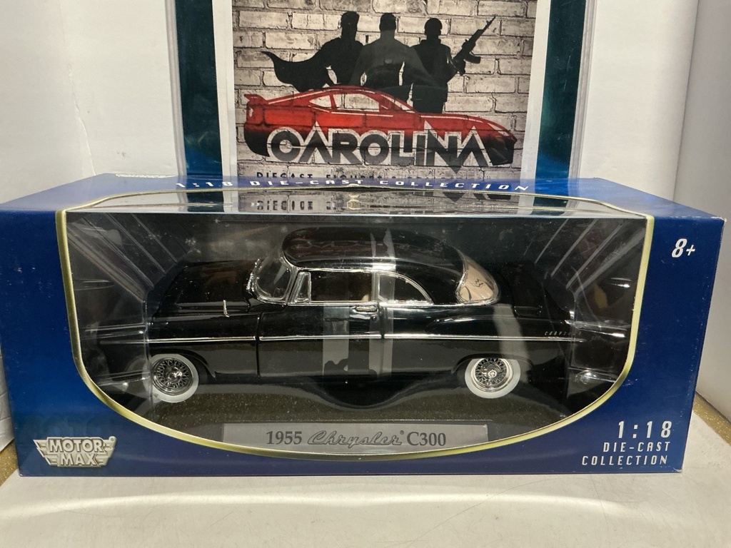 1:18 MOTORMAX - 1955 CHRYSLER C300 [BLACK/TAN]