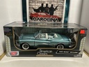 1:18 MOTORMAX - AMERICAN CLASSICS - 1953 BUICK SKYLARK [BLUE/WHITE]
