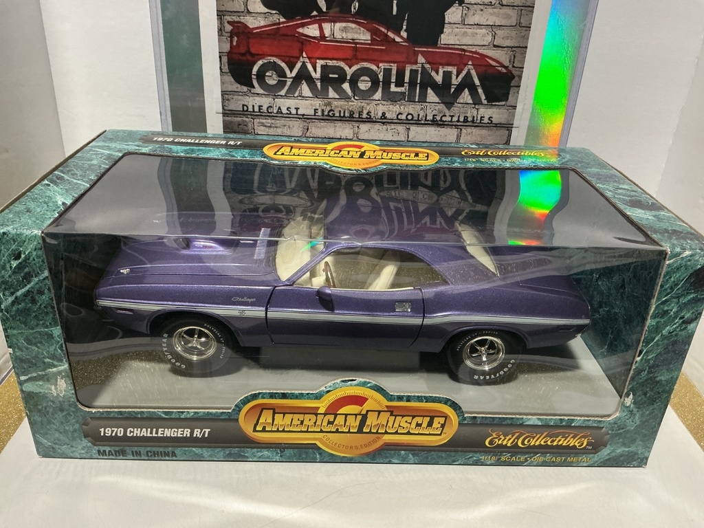 [008869] 1:18 ERTL COLLECTIBLES - 1970 CHALLENGER R/T [PURPLE/SILVER ON WHITE]