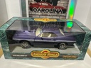 1:18 ERTL COLLECTIBLES - 1970 CHALLENGER R/T [PURPLE/SILVER ON WHITE]