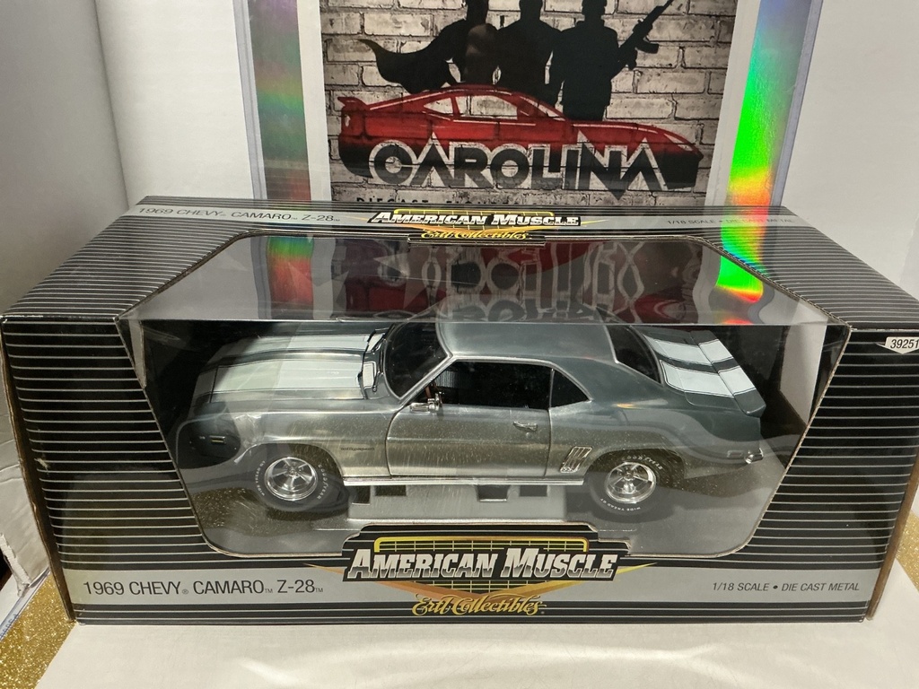 1:18 ERTL AMERICAN MUSCLE - 1969 CHEVY CAMARO Z-28 [SILVER/GREY]